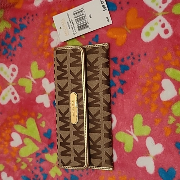 MICHAEL Michael Kors Handbags - NWT MICHAEL KORS Austin wallet